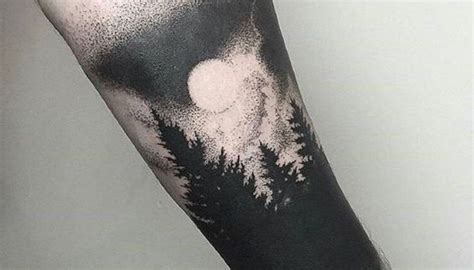 Tatuajes de bosques y luna 